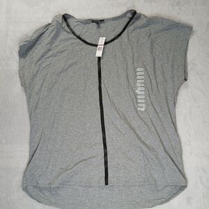 CHAUS SPORT SCOOP NECK SHORT SLEEVE GREY SHIRT 2XL NEW FAUX LEATHER ACCENTS